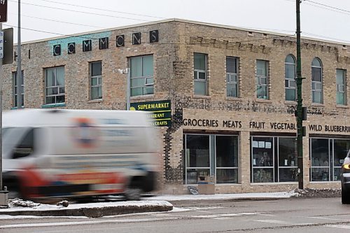 SHANNON VANRAES / WINNIPEG FREE PRESS
SSCOPE Inc., which stands for self-starting creative opportunities for people in employment, is raising money to buy the old Neechi Commons building in downtown Winnipeg, seen here on December 5, 2021.