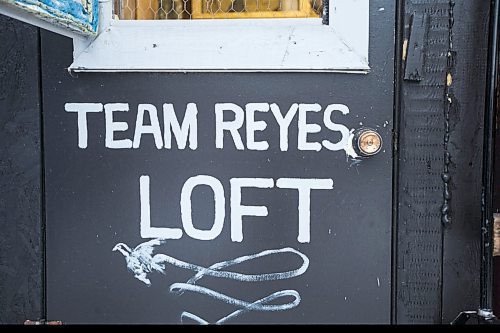 MIKAELA MACKENZIE / WINNIPEG FREE PRESS

The Team Reyes racing pigeon loft in Winnipeg on Friday, Nov. 26, 2021. For Ben Waldman story.
Winnipeg Free Press 2021.