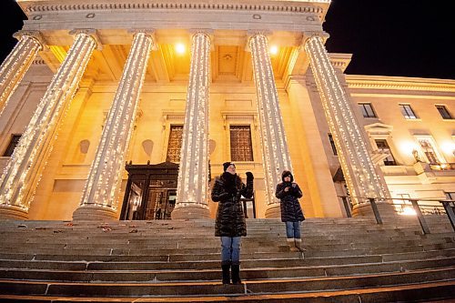 Mike Sudoma / Winnipeg Free Press
MLA for St Johns, Nahanni Fontaine, speaks to rally attendees during the Rally for Remembrance held at the Manitoba Legislative building Monday evening
December 6, 2021