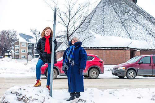 MIKAELA MACKENZIE / WINNIPEG FREE PRESS

Julie Penner, audio producer, and Susan Algie, executive director of the Winnipeg Architecture Foundation, pose for a portrait at a #10 bus stop in front of Precious Blood church in Winnipeg on Wednesday, Dec. 8, 2021. The two worked on Archi10, a new app that delivers an audio tour of local buildings while travelling along the #10 bus route. For Eva story.
Winnipeg Free Press 2021.