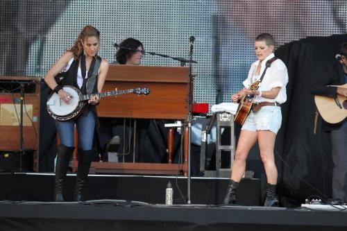 BORIS.MINKEVICH@FREEPRESS.MB.CA  100622 BORIS MINKEVICH / WINNIPEG FREE PRESS Emily Robison and Natalie Maines of the Dixie Chicks performs at the Stadium where the band opened for the Eagles.