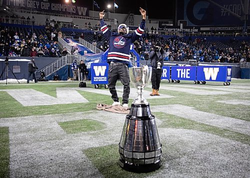 JESSICA LEE / WINNIPEG FREE PRESS

Bombers player Winston Rose celebrates the recent Grey Cup victory at IG Field on December 15, 2021.












