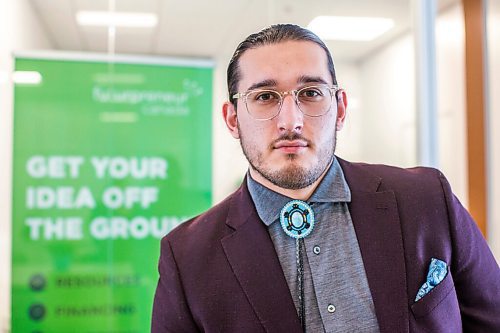 MIKAELA MACKENZIE / WINNIPEG FREE PRESS

Noah Wilson, business development manager for Indigenous Young Entrepreneurs at Futurpreneur Canada, poses for a portrait in Winnipeg on Friday, Dec. 17, 2021. For Malak story.
Winnipeg Free Press 2021.