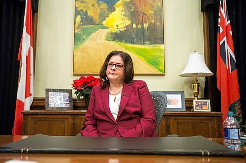 MIKAELA MACKENZIE / WINNIPEG FREE PRESS

Manitoba Premier Heather Stefanson sits with Free Press reporter Carol Sanders during a year-end interview at the Legislative Building Tuesday, December 21, 2021.
