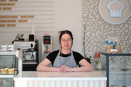 SHANNON VANRAES / WINNIPEG FREE PREE
Pinky Fuentes, owner of Pinky's Bakeshop in Osborne Village, is eligible for Manitobas new business support program. She was photographed December 22, 2021.