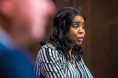 MIKAELA MACKENZIE / WINNIPEG FREE PRESS

Health minister Audrey Gordon speaks at a press conference asking the public to adjust their holiday plans at the Manitoba Legislative Building in Winnipeg on Friday, Dec. 24, 2021.  For Malak story.
Winnipeg Free Press 2021.