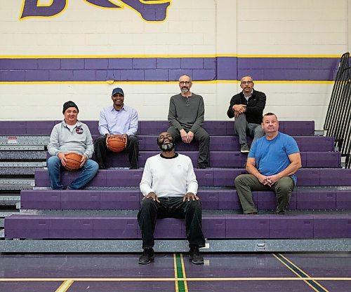 JESSICA LEE / WINNIPEG FREE PRESS

Members of the Gordon Bell 1981 provincial championship basketball team gather at the Gordon Bell High School gym on December 20, 2021. From left to right: Tom Papaioannou, Kevin Toney, Perrie Scarlett, Rudy Rempel, Ron Majors and coach John Benson (hidden).











