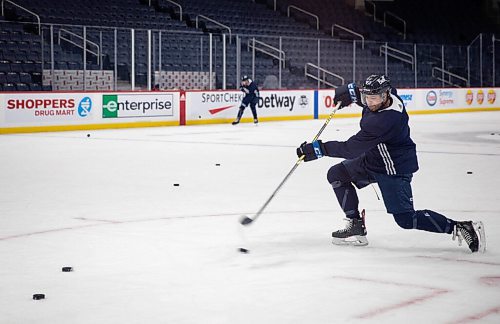 JESSICA LEE / WINNIPEG FREE PRESS

CJ Suess is photographed at Jets practice on December 28, 2021.





