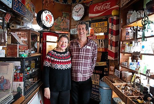 JESSICA LEE / WINNIPEG FREE PRESS

Mike Huen (right) and Barb Huen of Mikes General Store are photographed in their store on December 30th, 2021.

Reporter: Gabby









