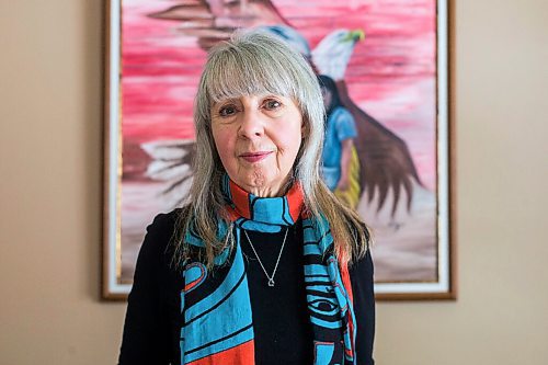 MIKAELA MACKENZIE / WINNIPEG FREE PRESS

Morgan Fontaine, who is learning Ojibwe through the online sessions in part because her late husband was a fluent speaker, and the language was an important part of his life, poses for a portrait in her home in Winnipeg on Monday, Jan. 3, 2022. For Bryce Hunt story.
Winnipeg Free Press 2022.