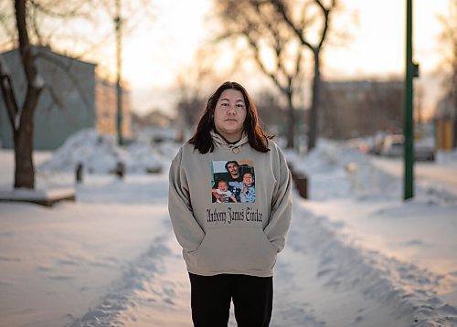 JESSICA LEE / WINNIPEG FREE PRESS
Jayme-Lea Sinclair, partner of Anthony Sinclair, a Winnipeg father who was fatally shot while on a trip to the corner store, poses for a photo near her Winnipeg home on January 6, 2021.
Reporter: Malak