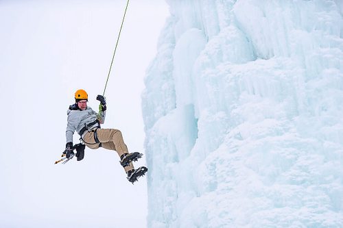 Daniel Crump / Winnipeg Free Press. Gary Jackson descends after climbing the ice climbing tower in St. Boniface, Saturday morning. The tower opened to members earlier this week. January 8, 2022.