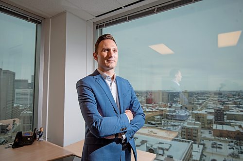 Mike Sudoma / Winnipeg Free Press
Matt Erhard, Managing Partner of Summit Search Group inside his office Tuesday afternoon in downtown Winnipeg
January 11, 2022