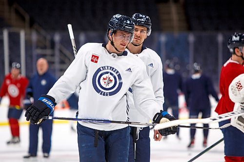 MIKE DEAL / WINNIPEG FREE PRESS
Winnipeg Jets' Andrew Copp (9) during practice at Canada Life Centre Wednesday morning.
220112 - Wednesday, January 12, 2022.