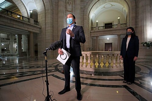 MIKE DEAL / WINNIPEG FREE PRESS
Wab Kinew (speaking), Leader of the Manitoba NDP, Malaya Marcelino (right), MLA for Notre Dame and Critic for Status of Women, and Adrien Sala, MLA for St. James, during a press conference in the Rotunda at the Manitoba Legislative building Friday morning.
See Carol Sanders story
220114 - Friday, January 14, 2022.