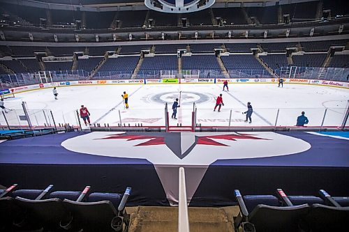 MIKAELA MACKENZIE / WINNIPEG FREE PRESS

Seat covers at the Canada Life Centre during Jets practice in Winnipeg on Monday, Jan. 17, 2022. For Jeff Hamilton story.
Winnipeg Free Press 2022.