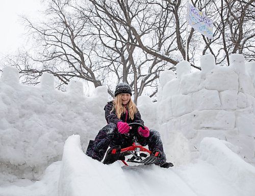 JESSICA LEE / WINNIPEG FREE PRESS

Kaya Raimbault is photographed going down the slide on a sled at the ice castle she built with the help of her neighbour Maurice "Mo" Barriault on January 21, 2022.

Reporter: Melissa



