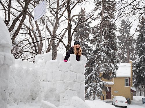 JESSICA LEE / WINNIPEG FREE PRESS

Kaya Raimbault is photographed at the ice castle she built with the help of her neighbour Maurice "Mo" Barriault on January 21, 2022.

Reporter: Melissa





