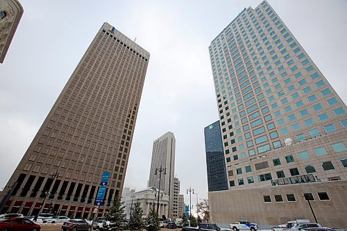 MIKE DEAL / WINNIPEG FREE PRESS
Downtown Winnipeg skyscrapers at Portage and Main Wednesday afternoon.
220126 - Wednesday, January 26, 2022.