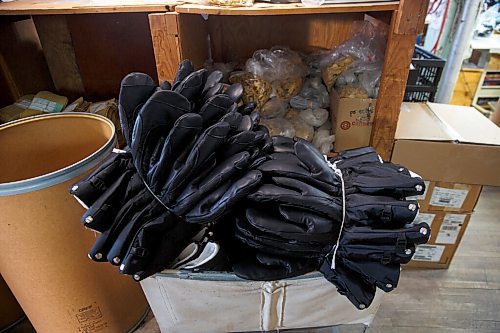 MIKE DEAL / WINNIPEG FREE PRESS
Mitts waiting for the next stage in the assembly process.
Howard Raber, the third-generation president of Raber Gloves and Mitts, which just celebrated its 80th year.
In 2012, Raber purchased the trademark for Garbage mitts, so called for their use by 1950s garbage collectors, and sells thousands of them across the world every year.
See Ben Waldman story
220127 - Thursday, January 27, 2022.