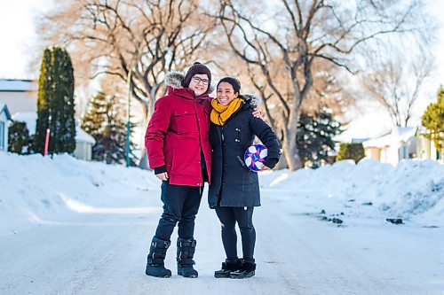MIKAELA MACKENZIE / WINNIPEG FREE PRESS

Desiree Scott and her 11-year-old brother, DeeJay Sinclair, pose for a portrait outside of their home in Winnipeg on Thursday, Jan. 27, 2022.  For Mike Sawatzky story.
Winnipeg Free Press 2022.