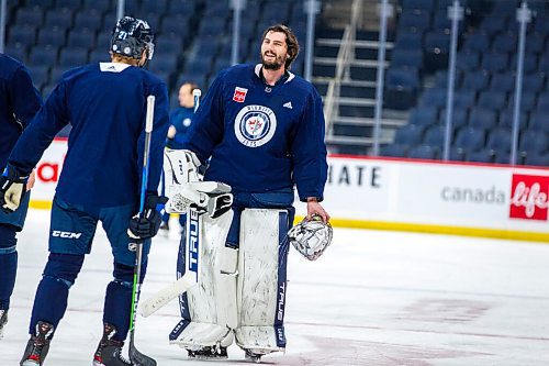 MIKAELA MACKENZIE / WINNIPEG FREE PRESS

Connor Hellebuyck at Jets practice at the Canada Life Centre in Winnipeg on Friday, Jan. 28, 2022.  For Mike McIntyre story.
Winnipeg Free Press 2022.