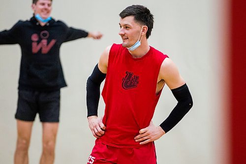 MIKAELA MACKENZIE / WINNIPEG FREE PRESS

Wesmen mens volleyball libero Darian Picklyk practices with the team in Winnipeg on Monday, Jan. 31, 2022.  For Taylor Allen story.
Winnipeg Free Press 2022.