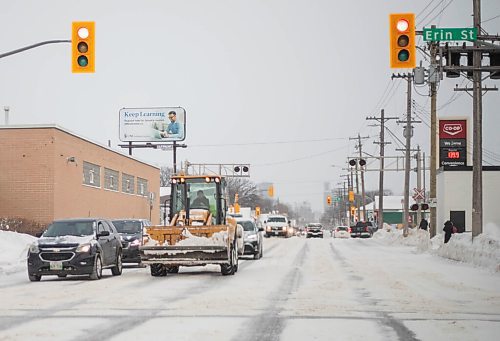 JESSICA LEE / WINNIPEG FREE PRESS

A snowplow is photographed on Ellice Ave on February 1, 2022. January snowfall totalled 43.2 cm in Winnipeg, which makes it the snowiest January in more than a decade.




