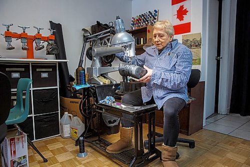 MIKE DEAL / WINNIPEG FREE PRESS
Genoveva at a sewing machine meant for sticking through layers of leather.
Genoveva Karapeneva and Nikolay Karapenev in their shoe repair shop Wednesday morning.
moved to Winnipeg from Bulgaria in 2016, where their only daughter (and only grandson) were already living. The couple had been in the shoe-repair biz for most of their working lives already, so after spending close to a year learning how to speak English, they opened a shop in Old St. Vital and, during the height of COVID, got their Canadian citizenship during a Zoom ceremony.
See Dave Sanderson story
220202 - Wednesday, February 02, 2022.
