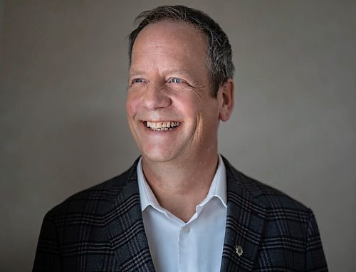 JESSICA LEE / WINNIPEG FREE PRESS

Councillor John Orlikow poses for a portrait at his home on February 4, 2022.

Reporter: Joyanne




