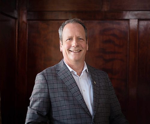 JESSICA LEE / WINNIPEG FREE PRESS

Councillor John Orlikow poses for a portrait at his home on February 4, 2022.

Reporter: Joyanne




