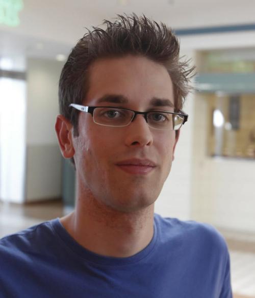 BORIS.MINKEVICH@FREEPRESS.MB.CA 100712 BORIS MINKEVICH / WINNIPEG FREE PRESS Economy streeter - Craig Klassen,22.