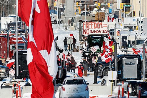 JOHN WOODS / WINNIPEG FREE PRESS
Protestors continue to rally against COVID mandates on Broadway in front of the Manitoba Legislature, Sunday, February 6, 2022. 

Re: Piche