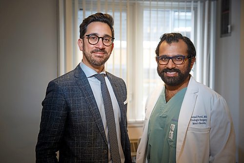 MIKE DEAL / WINNIPEG FREE PRESS
Dr. Jay Nayak (left) and Dr. Premal Patel (right) co-founders of the Manitoba Men's Health Clinic a first of it's kind clinic opening soon in Tuxedo.
See Malak Abas story
220208 - Tuesday, February 08, 2022.
