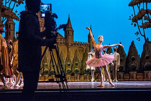 MIKAELA MACKENZIE / WINNIPEG FREE PRESS

The Royal Winnipeg Ballet does a filmed rehearsal of Sleeping Beauty, which will be released digitally, in Winnipeg on Tuesday, Feb. 8, 2022. For --- story.
Winnipeg Free Press 2022.