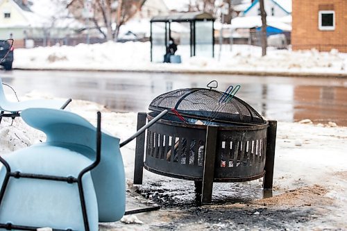 MIKAELA MACKENZIE / WINNIPEG FREE PRESS

The warming fire at Sunshine House in Winnipeg on Tuesday, Feb. 8, 2022. For Eva Wasney story.
Winnipeg Free Press 2022.