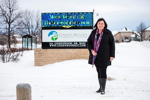 MIKAELA MACKENZIE / WINNIPEG FREE PRESS

Melanie Maher, a PC candidate vying for the partys nomination to run in the Fort Whyte byelection, poses for a portrait by the Linden Woods Community Centre in Winnipeg on Thursday, Feb. 10, 2022. For Carol Sanders story.
Winnipeg Free Press 2022.