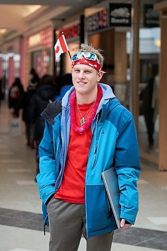 David Lipnowski / Winnipeg Free Press

Ty Redl walked around CF Polo Park Mall in protest of wearing a required face mask Saturday February 12, 2022. He said it was to "stand up for freedoms, and for free rights we deserve."