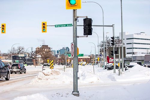 MIKAELA MACKENZIE / WINNIPEG FREE PRESS

The northeast corner of Pembina Highway and Warsaw Avenue in Winnipeg on Monday, Feb. 21, 2022. For Ryan Thorpe story.
Winnipeg Free Press 2022.