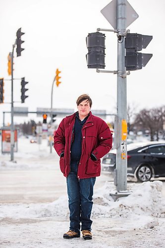 MIKAELA MACKENZIE / WINNIPEG FREE PRESS

Independent researcher Chris Sweryda poses for a portrait at Henderson and Peguis (where a single left turn lane has two signal lights) in Winnipeg on Monday, Feb. 21, 2022. For Ryan Thorpe story.
Winnipeg Free Press 2022.