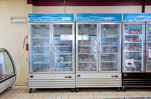 JESSICA LEE / WINNIPEG FREE PRESS

Shelves at Frigs Natural Meats are photographed on February 22, 2022.

Reporter: Dave
