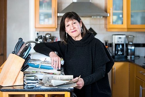 MIKAELA MACKENZIE / WINNIPEG FREE PRESS

Enid Barnes, longtime contributor and avid reader of the papers Recipe Swap column, poses for a portrait in her kitchen with her collection of recipe clippings in Winnipeg on Friday, Feb. 25, 2022. For Eva Wasney story.
Winnipeg Free Press 2022.