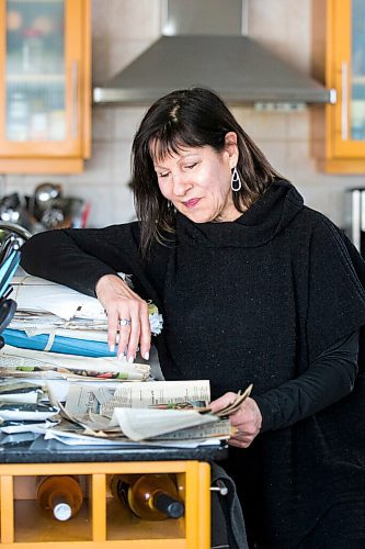 MIKAELA MACKENZIE / WINNIPEG FREE PRESS

Enid Barnes, longtime contributor and avid reader of the papers Recipe Swap column, poses for a portrait in her kitchen with her collection of recipe clippings in Winnipeg on Friday, Feb. 25, 2022. For Eva Wasney story.
Winnipeg Free Press 2022.