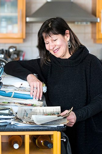 MIKAELA MACKENZIE / WINNIPEG FREE PRESS

Enid Barnes, longtime contributor and avid reader of the papers Recipe Swap column, poses for a portrait in her kitchen with her collection of recipe clippings in Winnipeg on Friday, Feb. 25, 2022. For Eva Wasney story.
Winnipeg Free Press 2022.