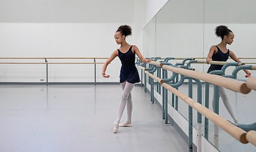 JESSICA LEE / WINNIPEG FREE PRESS

Bella Watkins, 14, is photographed at a Royal Winnipeg Ballet studio on February 22, 2022.

Reporter: Jen
