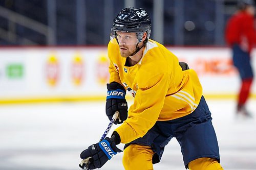 MIKE DEAL / WINNIPEG FREE PRESS
Winnipeg Jets' Nikolaj Ehlers (27) during practice at Canada Life Centre Monday morning.
220228 - Monday, February 28, 2022.