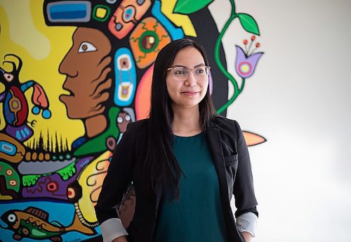 JESSICA LEE / WINNIPEG FREE PRESS

Angeline Nelson, director of community learning and engagement at the Wii Chiiwaakanak Learning Centre at University of Winnipeg is photographed on February 28, 2022 at the university.

Reporter: Maggie
