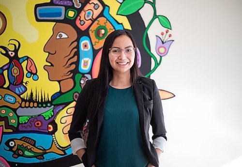 JESSICA LEE / WINNIPEG FREE PRESS

Angeline Nelson, director of community learning and engagement at the Wii Chiiwaakanak Learning Centre at University of Winnipeg is photographed on February 28, 2022 at the university.

Reporter: Maggie
