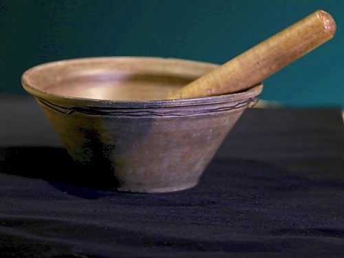 RUTH BONNEVILLE / WINNIPEG FREE PRESS

Local - Oseredok Ukrainian Cultural and Education Centre

Typical bowl with pestle to grind grains to make bread. Mortar and Pestle

Photos of artifacts, archive photos, art etc. at the Oseredok Ukrainian Cultural and Education Centre.  For story about the history of the Ukrainian connection to the Winnipeg.  
 
Feb 28th, 2022