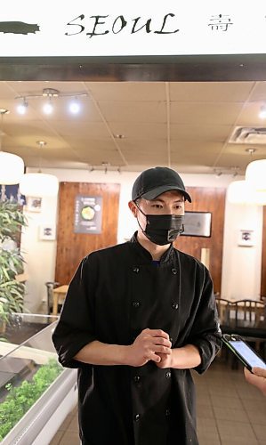 RUTH BONNEVILLE / WINNIPEG FREE PRESS

Local - Rental Waiver

Seoul Nami Sushi restaurant owner, Brad Park, explains the challenges of staying afloat during COVID with his business located in the Portage & Main Concourse.

See Joyanne story


March 1st,  2022